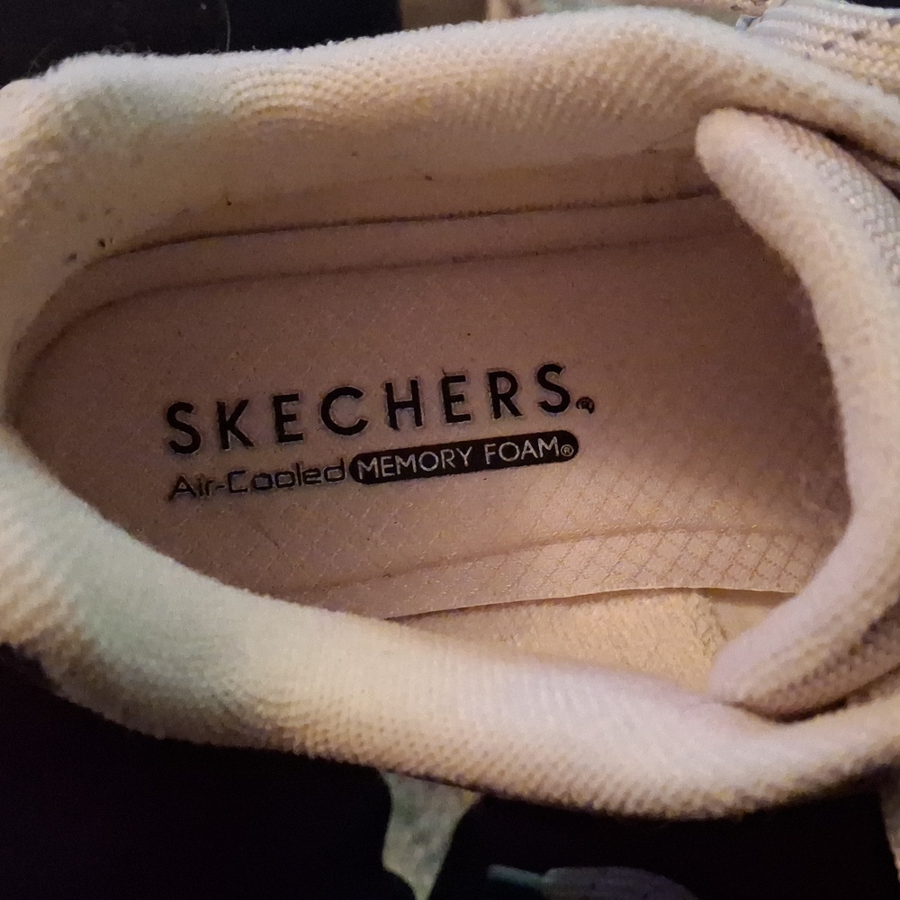Skechers Air Cooled Memory Foam Sparkly Sneakers EUC - Picture 6 of 7